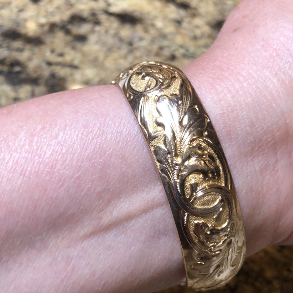 Gold filled bangle bracelet - Picture 10 of 10